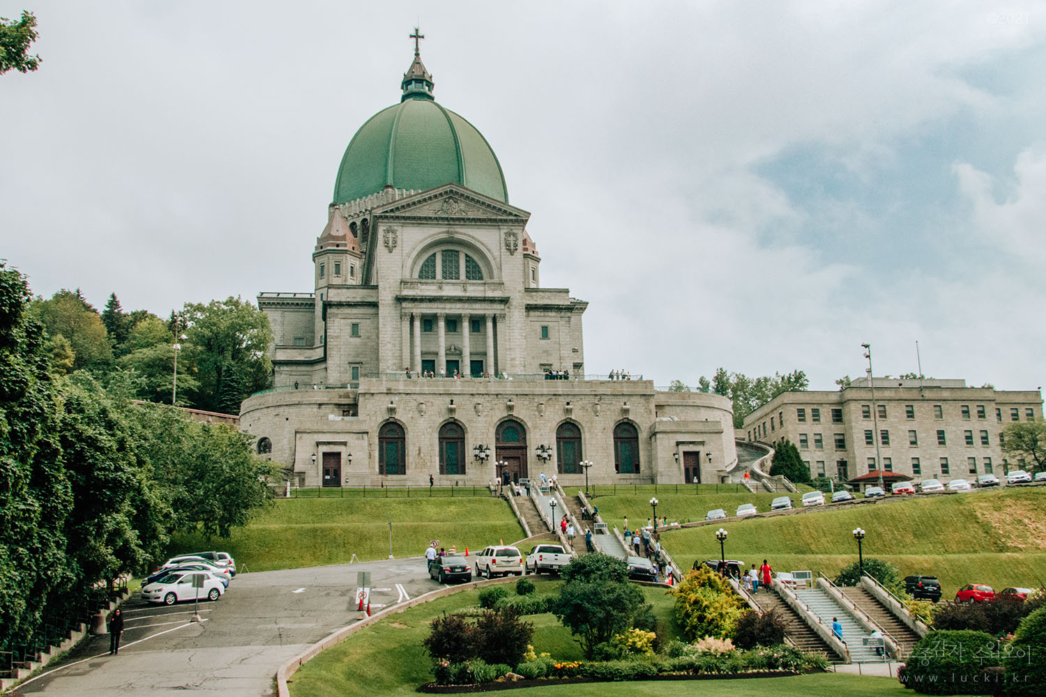 몬트리올 한달살기 Day 18. 캐나다에서 가장 큰 성당, 성 요셉 대성당